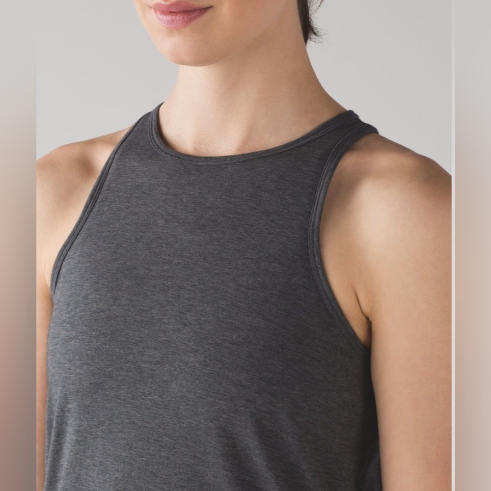 Lululemon Trapeze Twist Tank
Heathered Pitch Grey​​​​​ - Picture 5 of 9